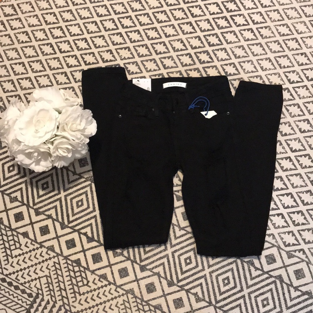 CLEARANCE✨ Destroyed Junior Size Skinny Jeans - Picture 6 of 7